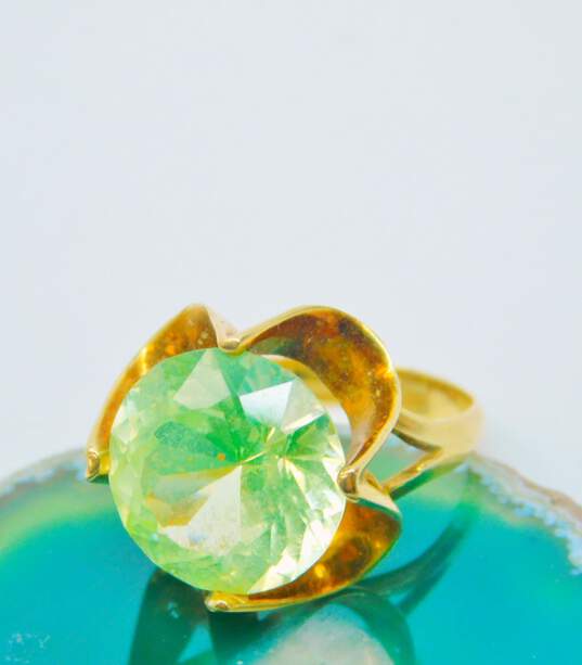 12K Gold Neon Green Spinel Scalloped Statement Ring 6.2g image number 2