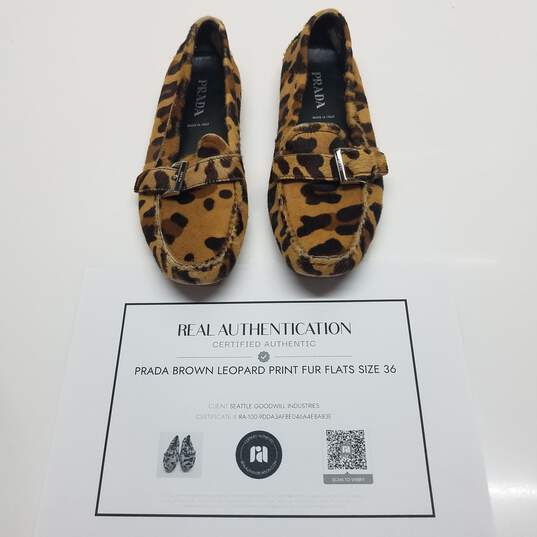 AUTHENTICATED Prada Brown Leopard Print Fur Flats Size 36 image number 1