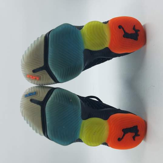 Nike Lebron 16 'Promise' Sneaker Boy's Sz 5.5 Black image number 5