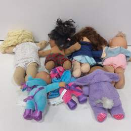Bundle of 7 Assorted Cabbage Patch Dolls alternative image
