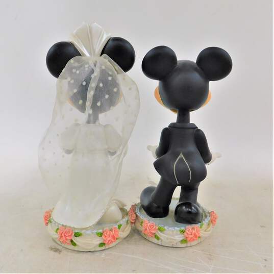 Mickey & Minnie Mouse Wedding Magnetic Kissing BobbleHead Figures image number 3