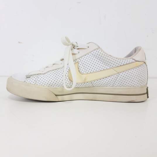 Nike Sweet Classic Sneakers Women's Size 6.5 image number 2