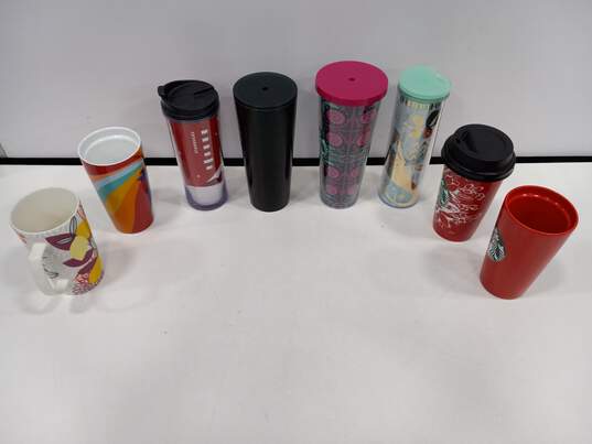 Bundle of Eight Assorted Drink Containers image number 4