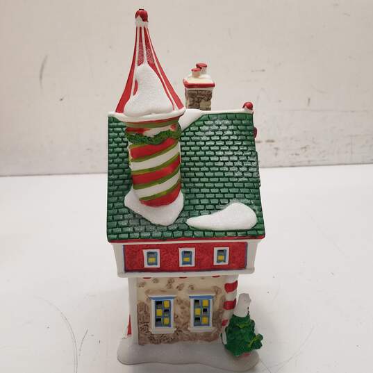 Department 56 Mickey's Merry Christmas Village: Mickey's Christmas Castle image number 5