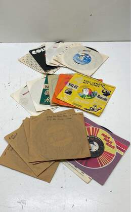 Lot of Assorted 7" Records (45s) alternative image