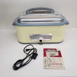 Westinghouse Roaster-Oven and Infra-red Broiler-Grid w/ Manual, Cord, and Inserts