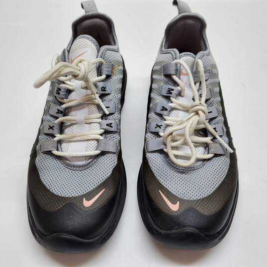 WOMENS NIKE AIR MAX AXIS RUNNING SHOES SIZE 6.5 image number 4