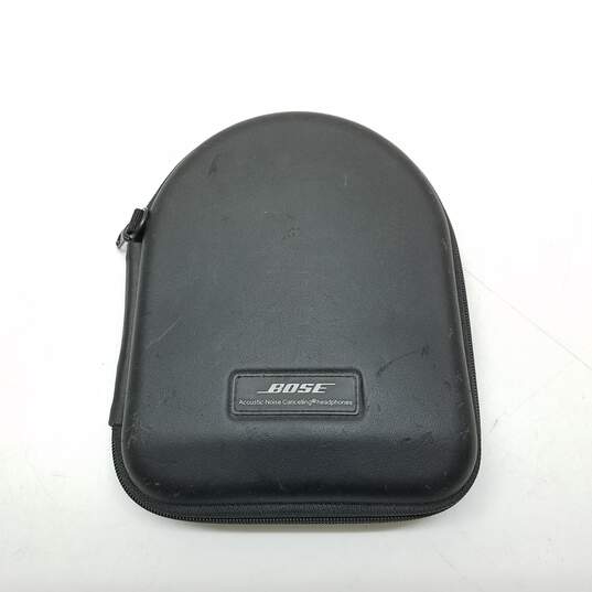 Bose QuietComfort 3 Acoustic Noise Cancelling Headphones with Case image number 5