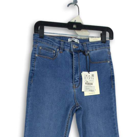 NWT Womens Blue Denim Medium Wash High Rise Flare Skinny Jeans Size 4 image number 3