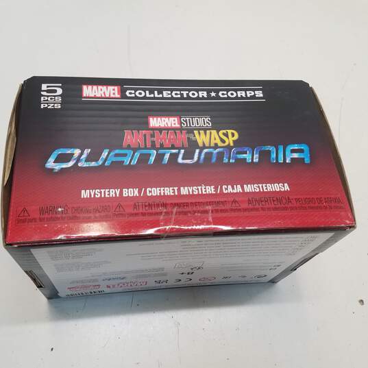 Size Medium Funko Pop Ant-Man & The Wasp Quantumania Marvel Collector Corps Box image number 3