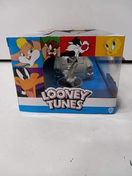 Jada Toys Looney Tunes Bugs Bunny & 1957 Chevrolet Diecast Toy NIB alternative image