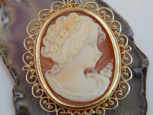 Vintage 14K Yellow Gold Carved Cameo Brooch 6.7g image number 2