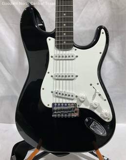 Fender Squier Strat Electric Guitar alternative image
