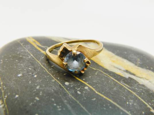 10K Yellow Gold Round Blue Topaz Ring 1.7g image number 1