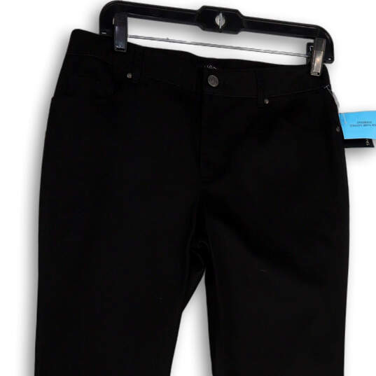 NWT Womens Black Denim Dark Wash Stretch Pocket Straight Jeans Size 6 image number 3