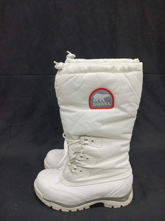 Sorel Snowlion With Omni Heat Women's White Snowboots Size 10 image number 3