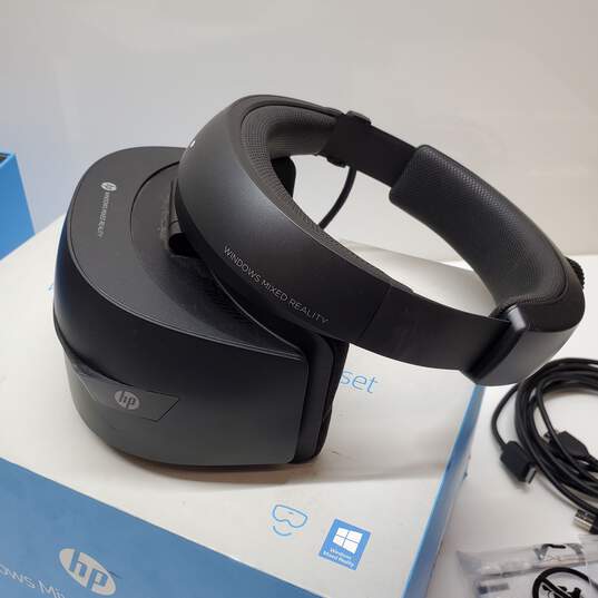 HP Windows Mixed Reality Headset 1440 2 Spatial Computing HEADSET ONLY (Untested) image number 4