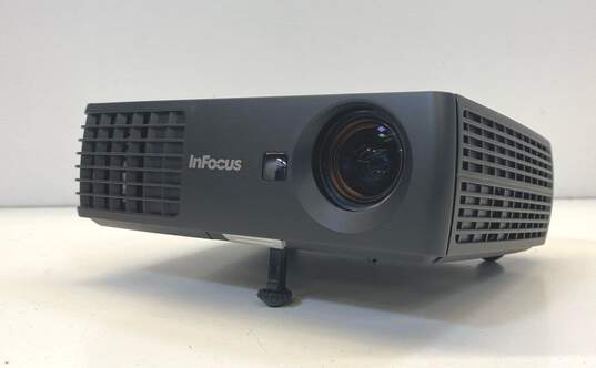 InFocus Projector Model IN112a image number 5