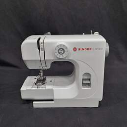 Singer M1000 Mini Portable Sewing Machine