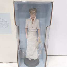 Diana Princess of Wales Porcelain Doll IOB alternative image