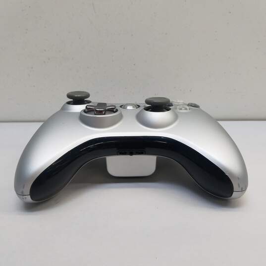 Microsoft Xbox 360 controller - Silver image number 2