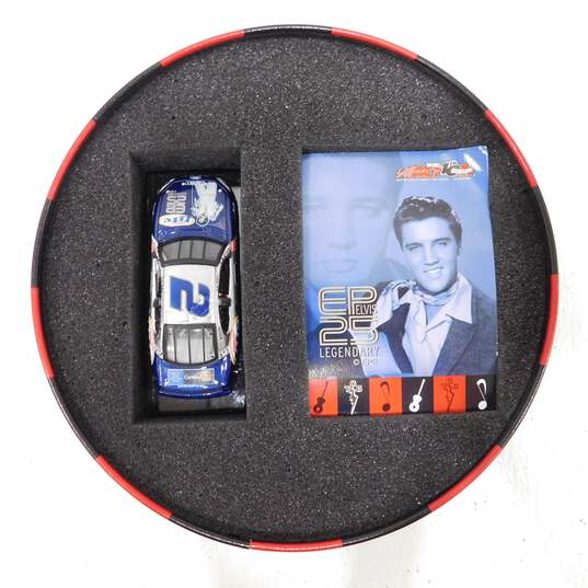 2002 Elvis Presley Lunch Time Salt & Pepper Shakers in Tin w/ Action Racing Rusty Wallace Elvis Presley NASCAR Tin image number 2