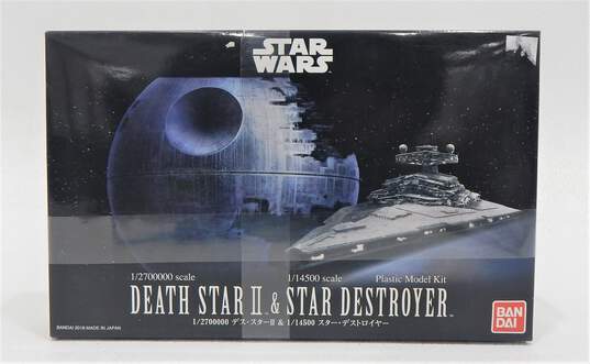 Sealed Bandai Star Wars Death Star II & Star Destroyer Model Kit image number 1