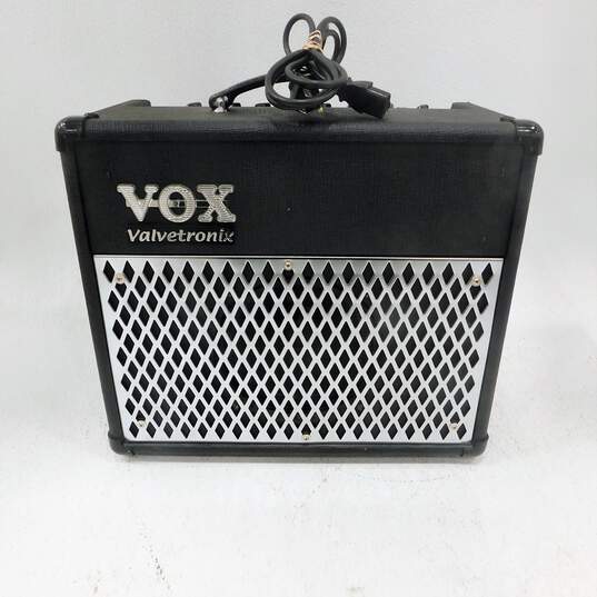 Vox Brand AD15VT Valvetronix Model Electric Guitar Amplifier w/ Power Cable image number 1