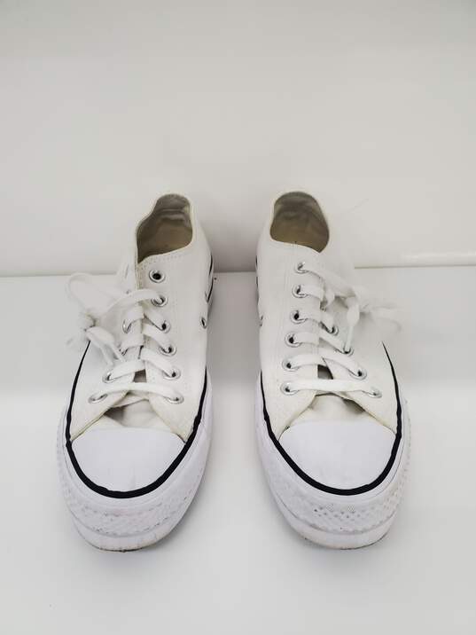 Converse Chuck Taylor All Star white shoes Size-8 used image number 1