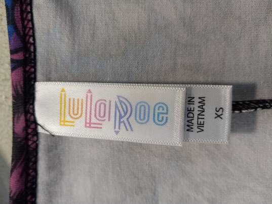 LuLaRoe Women's Shirt Size XS image number 3