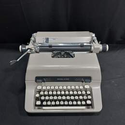 Vintage Royal 440 Mechanical Typewriter