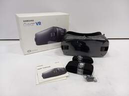 Samsung Gear VR Smartphone Headset