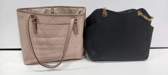 2pc. Lot of Assorted Michael Kors Purses image number 2