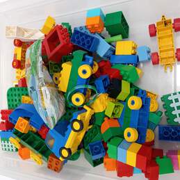 11.5lbs. of Assorted LEGO DUPLO Building Block alternative image