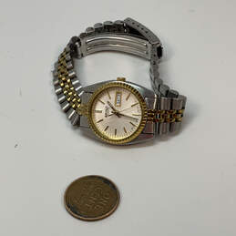 Designer Seiko 7N83-0041 Two-Tone Stainless Steel Round Analog Wristwatch alternative image