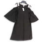 NWT Womens Black Cold Shoulder V-Neck Short Sleeve Shift Dress Size Medium image number 1