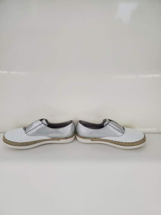 women Inking Pot Dress Shoes Slip On (silver) Size-35 US Sz-5 used image number 2
