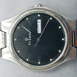 Titan 1082SDA Silver Tone And Black Analog Watch