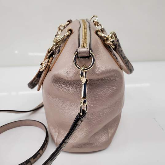 Coach Metallic Light Pink Pebble Leather Crossbody Bag AUTHENTICATED image number 4
