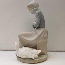 Lladro Porcelain Art Sculpture  Figurine Girl with Duck alternative image