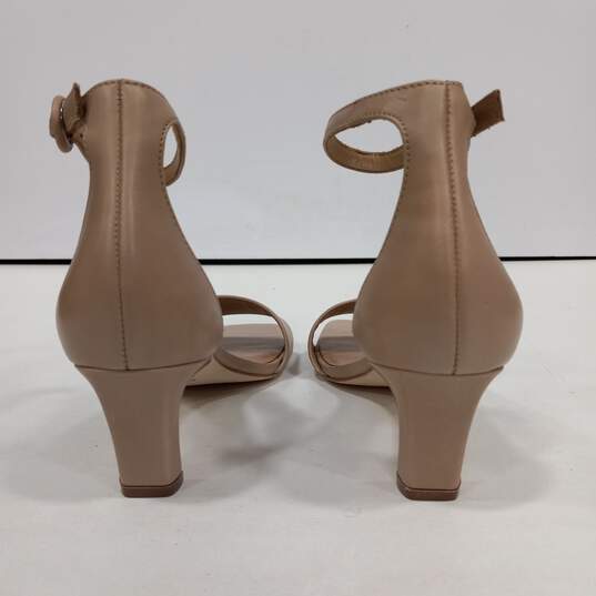 Bernardo Cameron Beige Ankle Strap Low Heels Women's Size 7.5M image number 5