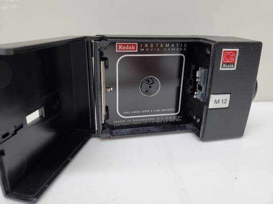 2x Vintage Cameras Kodak Instamatic M12 Super 8 Movie Camera & Polaroid 420 image number 8
