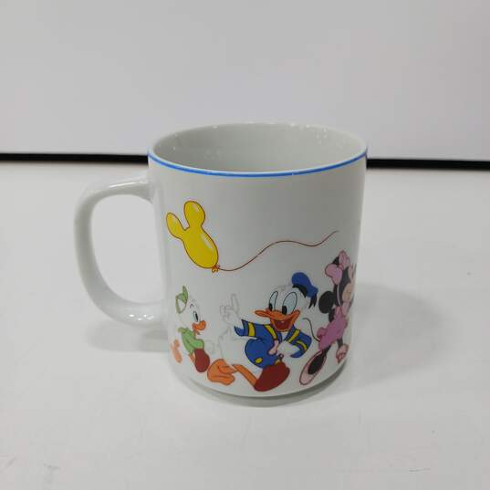 2pc Set of Disney Mickey and Friends Dishes image number 4
