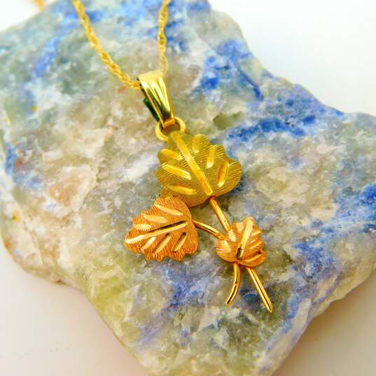 14K Yellow & Rose Gold Etched Leaf Pendant Necklace 1.0g image number 1