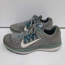 Women's Gray Nike Shoes Size 8.5