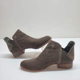 Vince Camuto Celena Taupe Ankle Booties Women's  Size 9.5M