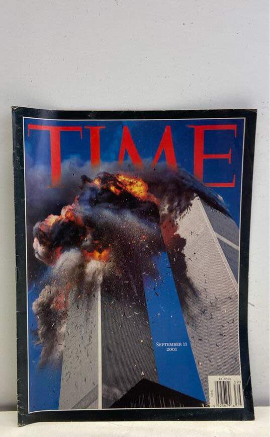 Lot of Assorted Publications Covering the 9/11 Attack image number 7