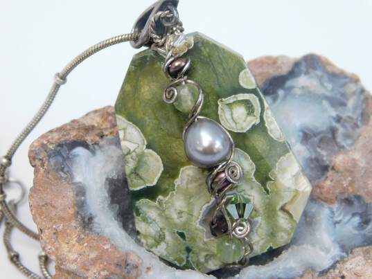 Artisan 925 Pearls & Crystals Accented Green Ocean Jasper Pendant Station Chain Necklace Dotted Semi Hoop Post Earrings & Band Ring 31.6g image number 4