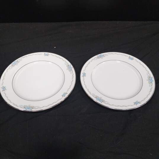 Set of 6 Style House Fine China Plates image number 4