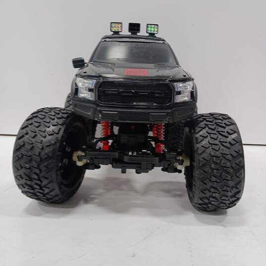 New Bright Ford Black And Red F150 Raptor RC Truck 4x4 15" Body image number 2